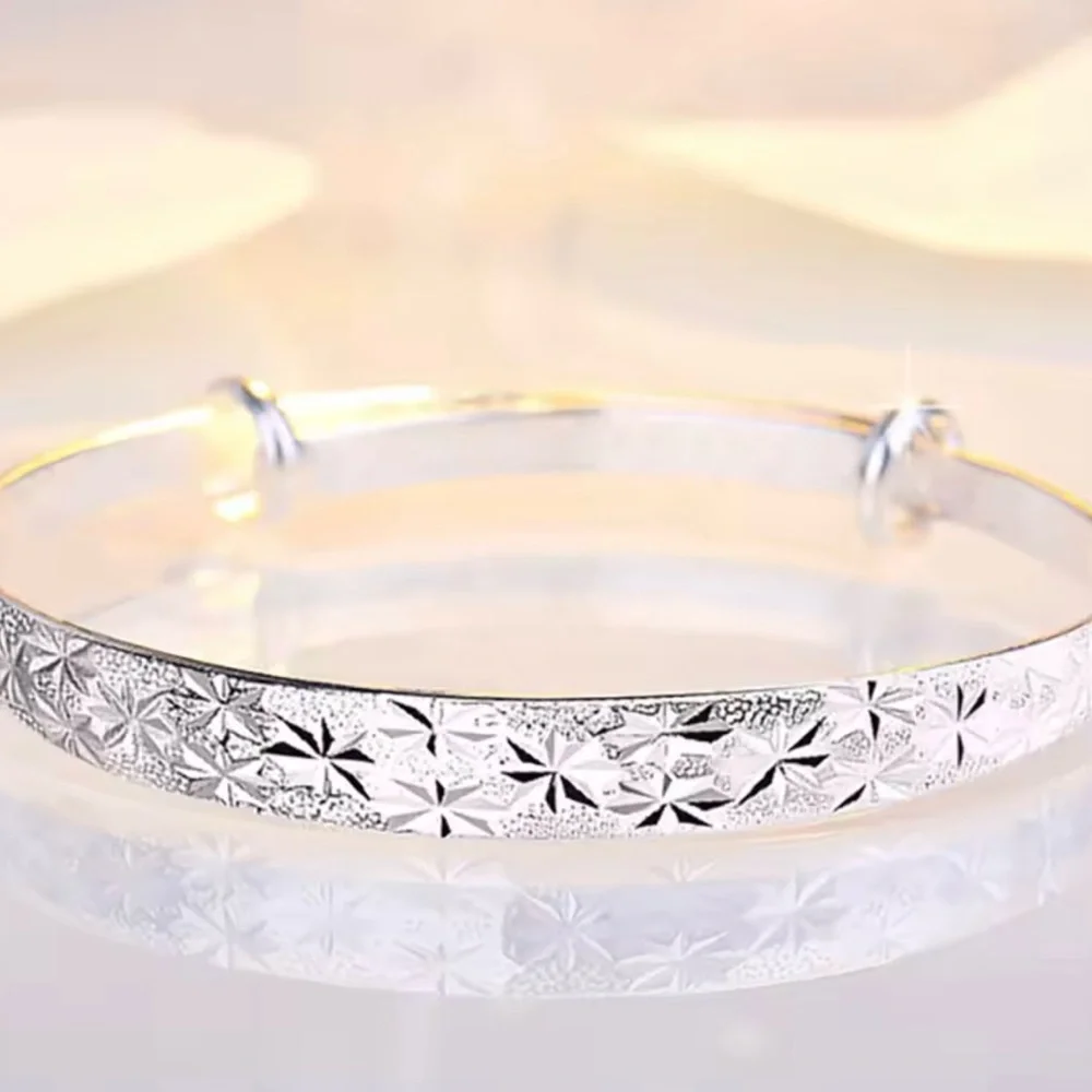 Elegant Silver‎ Star Pattern Bangle